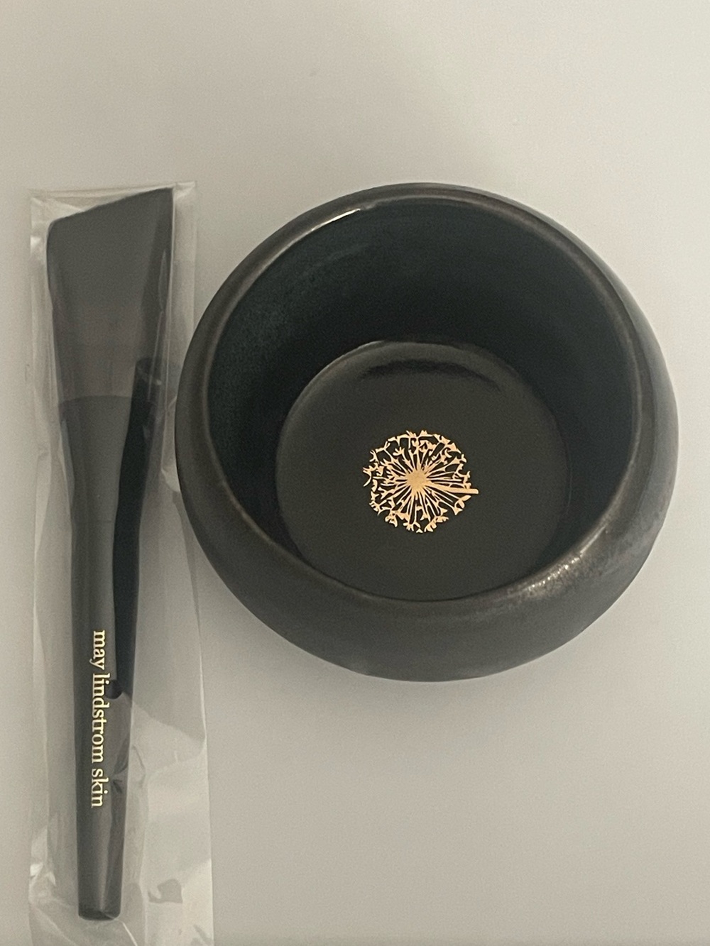 Mary Lindstrom Mask Treatment Bowl + Facial Mask Brush
